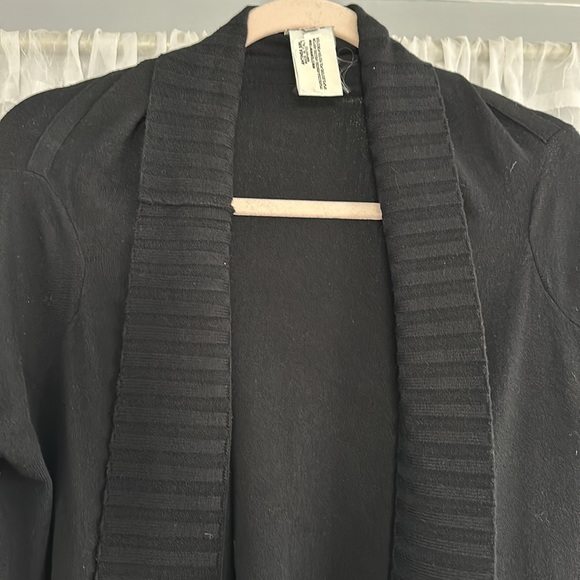 Armani Collezioni sweater - Picture 8 of 12